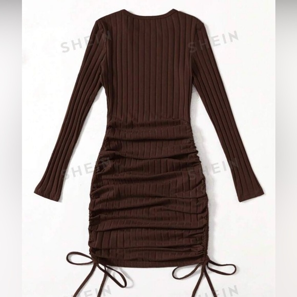 Drawstring ruched bodycon dress - Picture 4 of 5